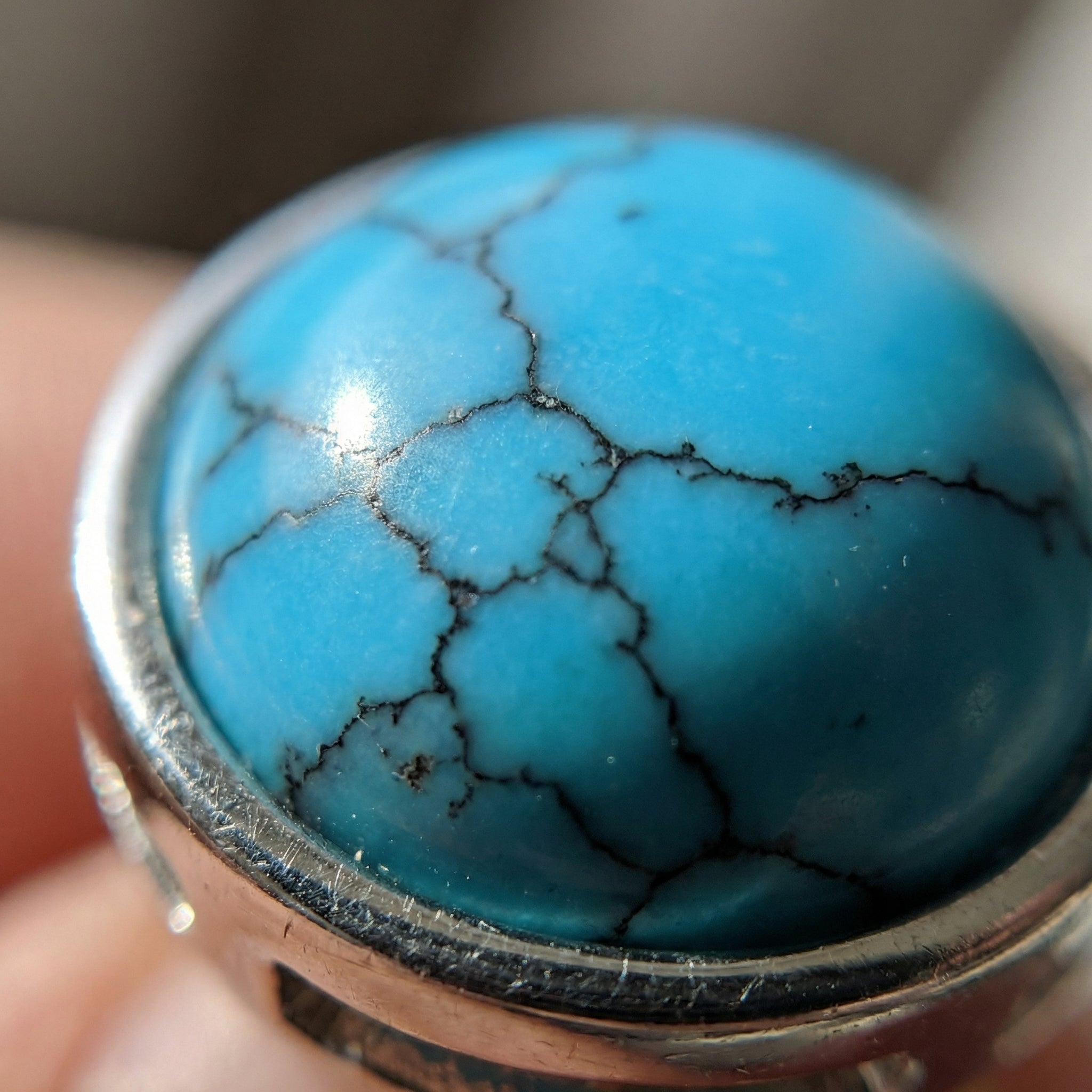 Kolczyki sztyfty z turkusem błękitnym i srebrnym wykończeniem vintage - zdjęcie 3