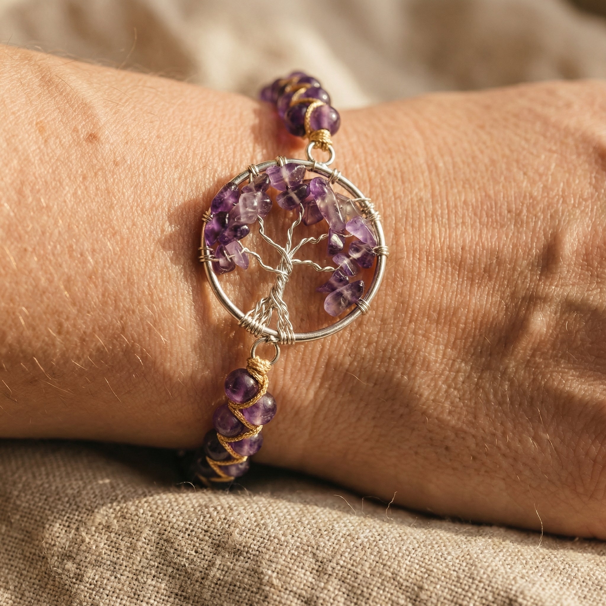 Bransoletka z ametystem naturalnym i motywem Drzewa Życia ręcznie pleciona - zdjęcie 6