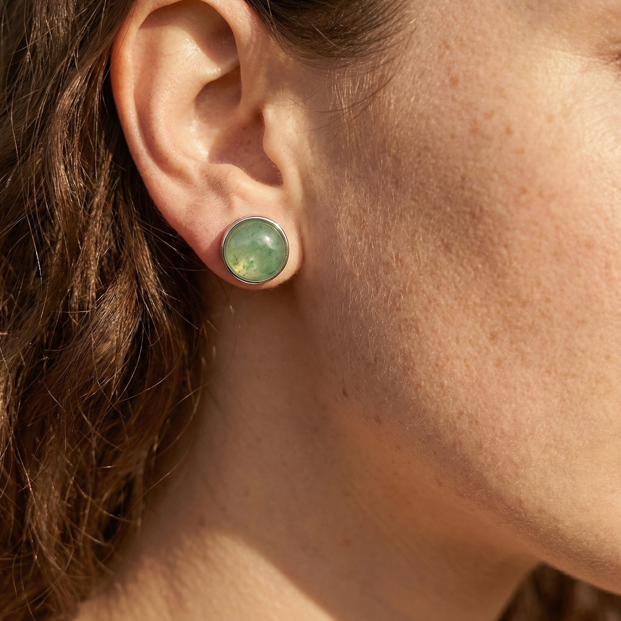 Kolczyki sztyfty z awenturynem zielonym i srebrnym wykończeniem - zdjęcie 6