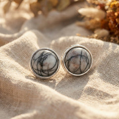 Kolczyki sztyfty z black line stone i srebrnym wykończeniem - zdjęcie 1