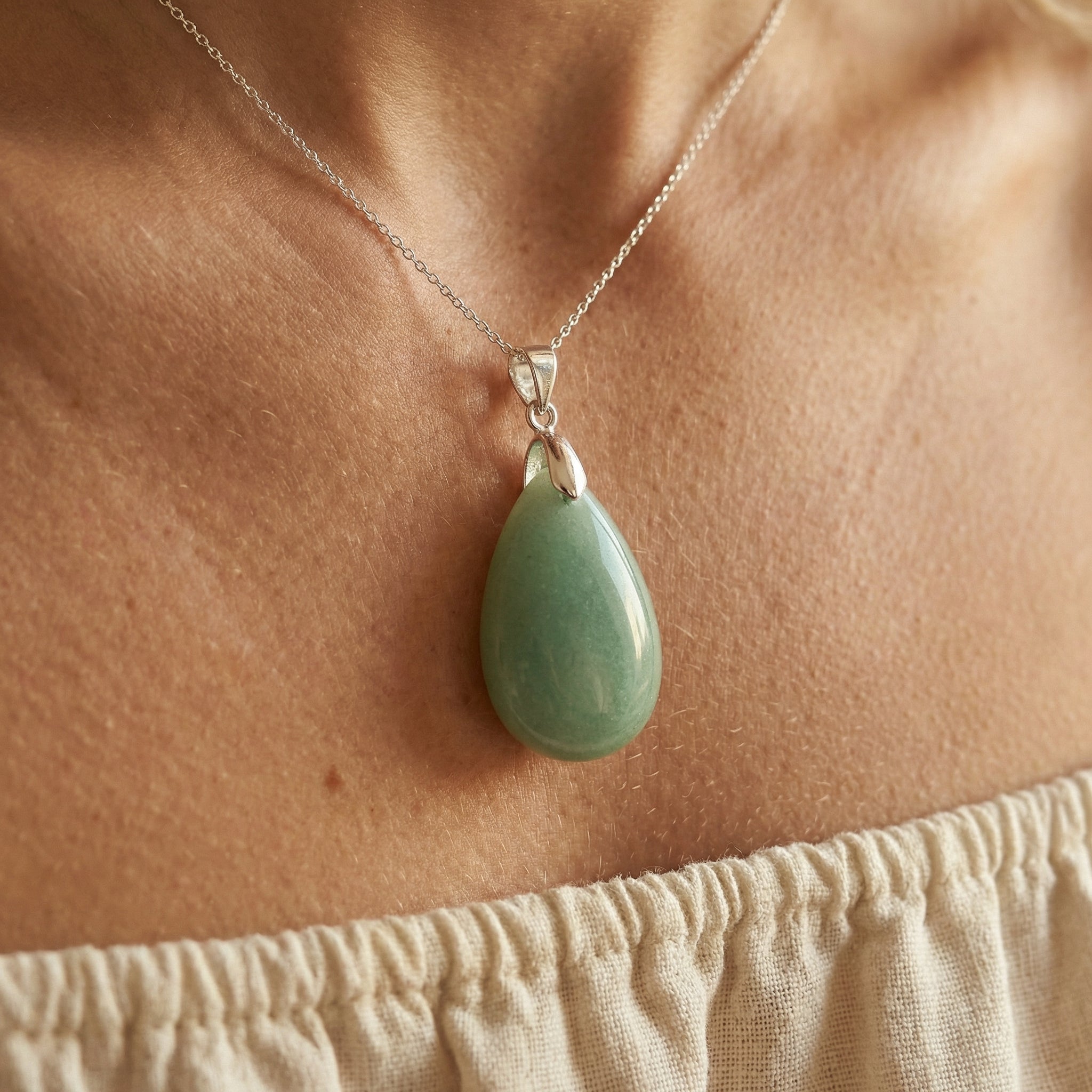 Naszyjnik z awenturynem naturalnym w formie szlachetnej łezki - zdjęcie 6