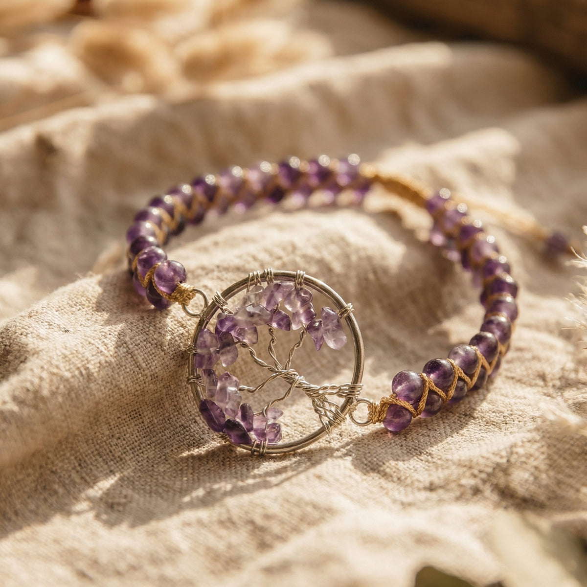 Bransoletka z ametystem naturalnym i motywem Drzewa Życia ręcznie pleciona - zdjęcie 2