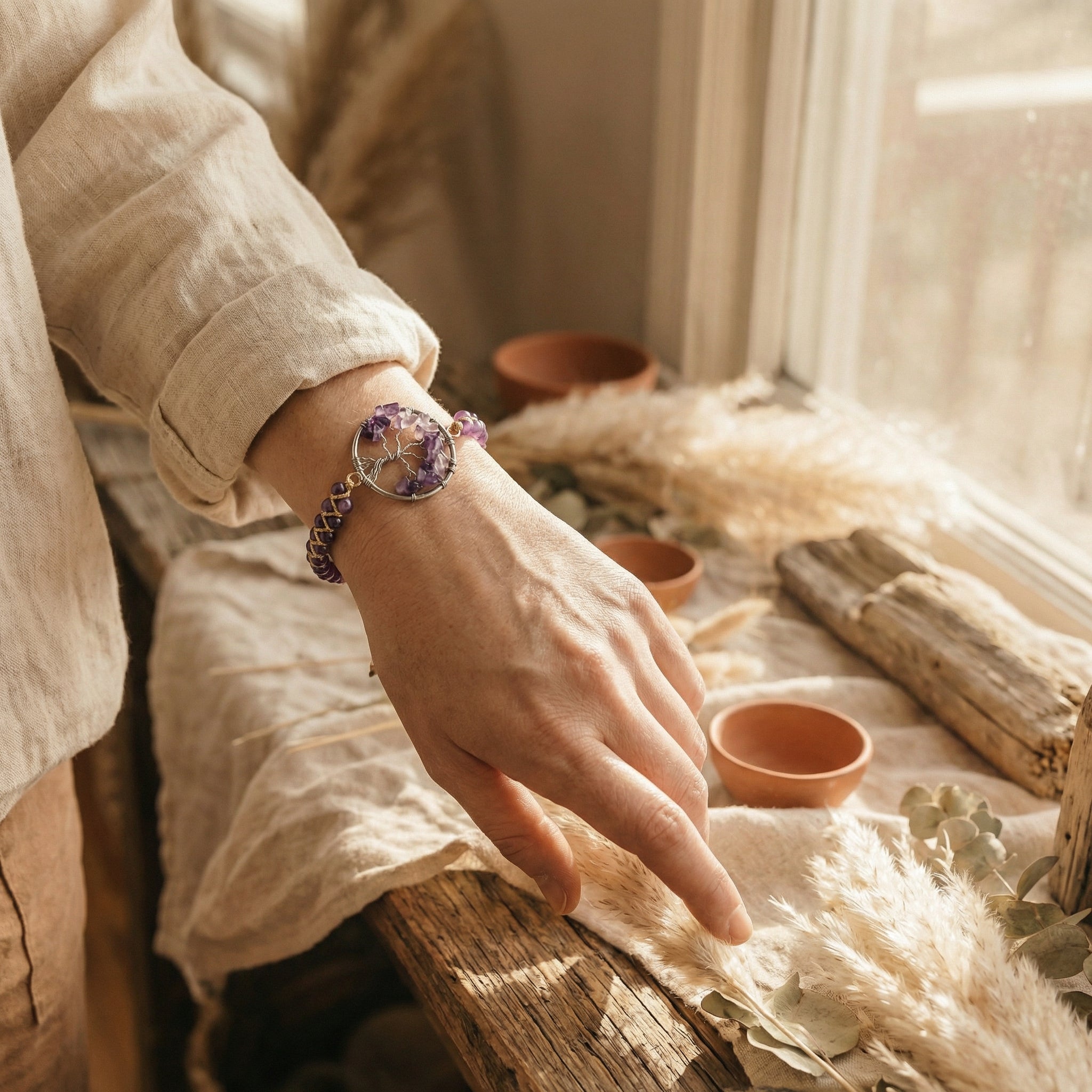 Bransoletka z ametystem naturalnym i motywem Drzewa Życia ręcznie pleciona - zdjęcie 7