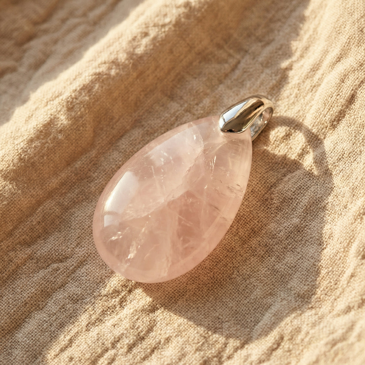 Wisiorek z kwarcem różowym w kształcie kropli kamień naturalny - zdjęcie 1