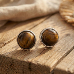 Kolczyki sztyfty z okiem tygrysim i srebrnym wykończeniem vintage - zdjęcie 1